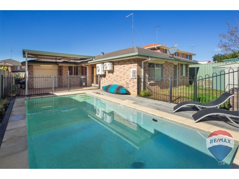 16 MONARCH CIRCUIT, Glenmore Park NSW 2745