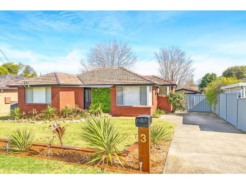 3 Mazepa Avenue, South Penrith NSW 2750