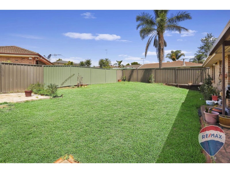 22 SANDPIPER CRESCENT, Claremont Meadows NSW 2747