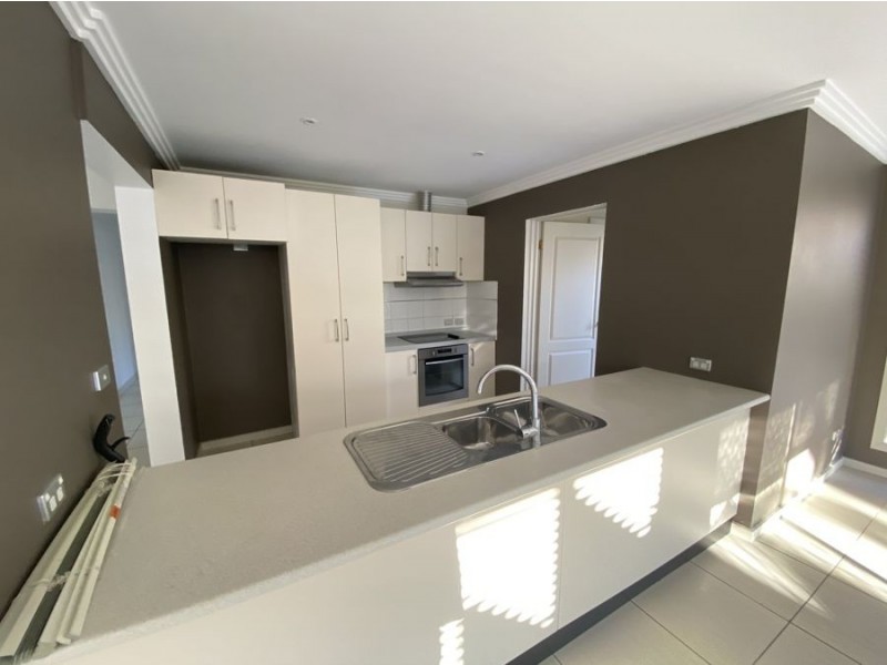 1/111A Melbourne Street, Oxley Park NSW 2760