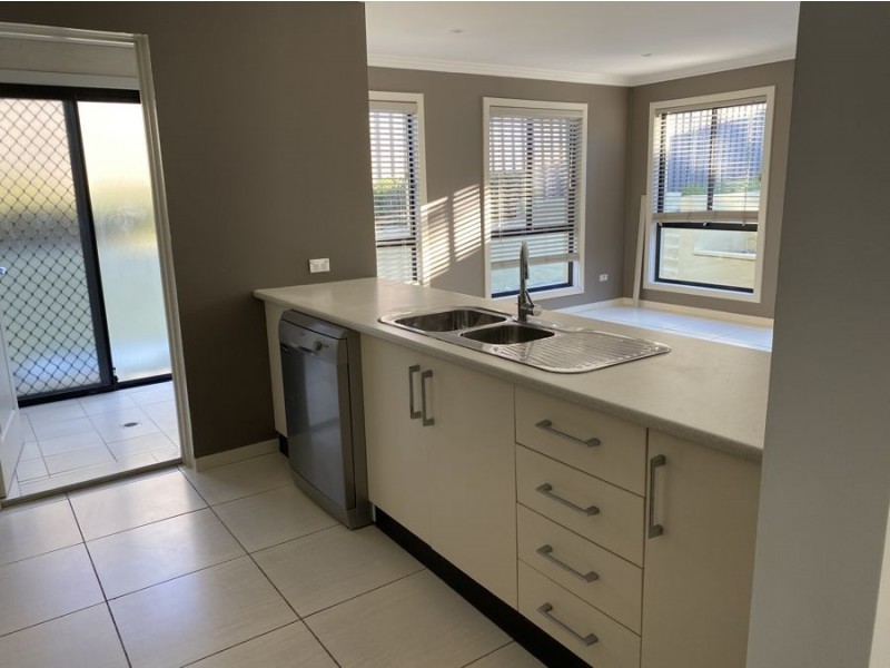 1/111A Melbourne Street, Oxley Park NSW 2760