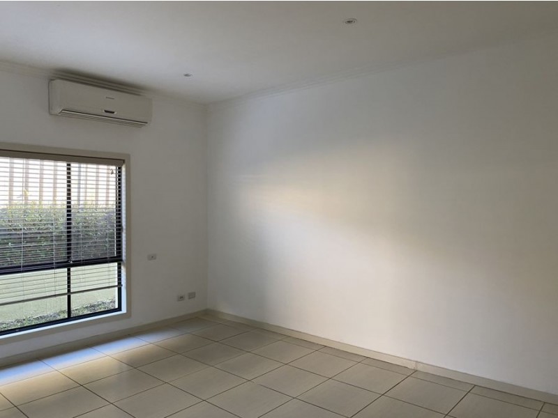 1/111A Melbourne Street, Oxley Park NSW 2760