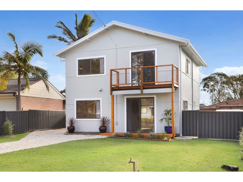 97 Cams Boulevard, Summerland Point NSW 2259