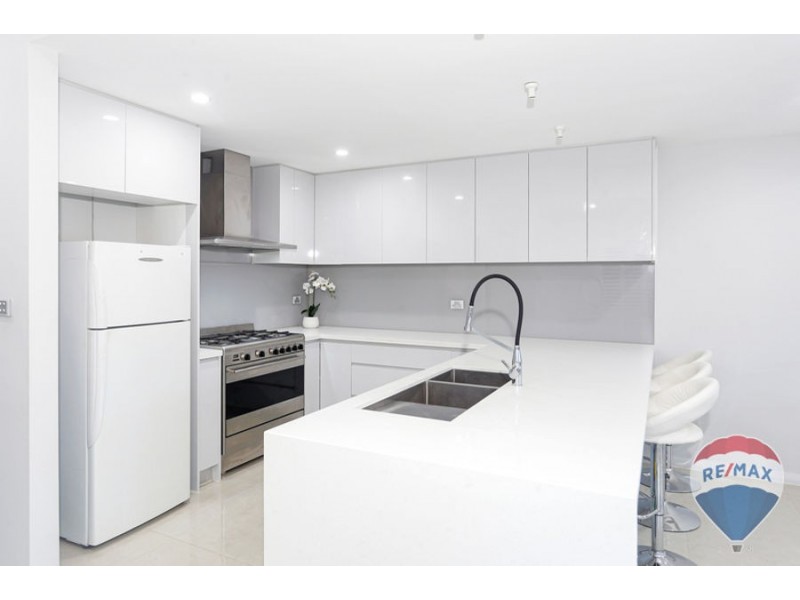 8 MAJOR TOMKINS PARADE, Werrington NSW 2747