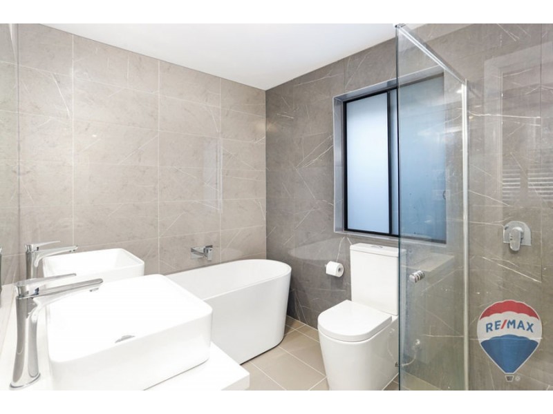 8 MAJOR TOMKINS PARADE, Werrington NSW 2747