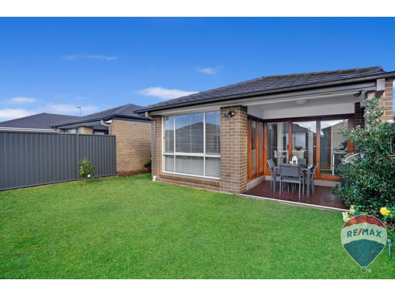 10 Blackburn Street, Ropes Crossing NSW 2760