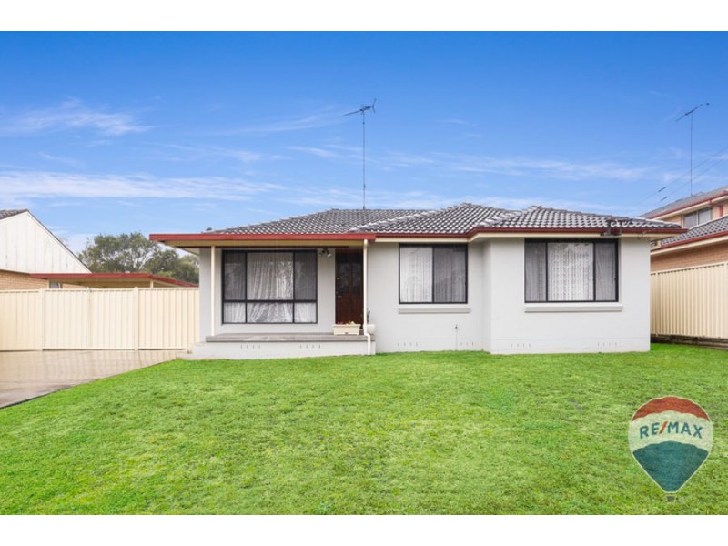 3 DEBORAH CRESCENT, Cambridge Park NSW 2747