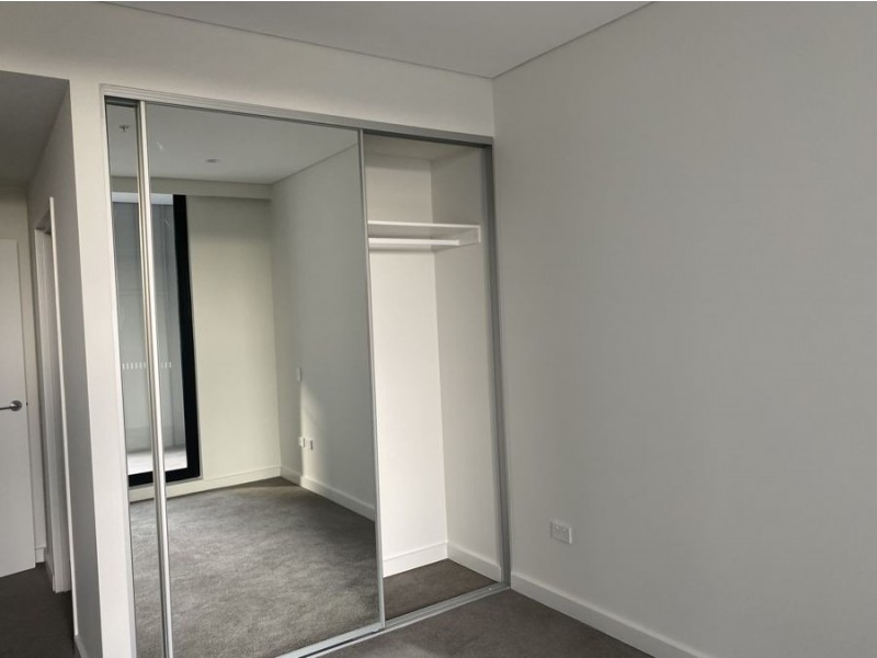 207/26 Lord Sheffield Circuit, Penrith NSW 2750