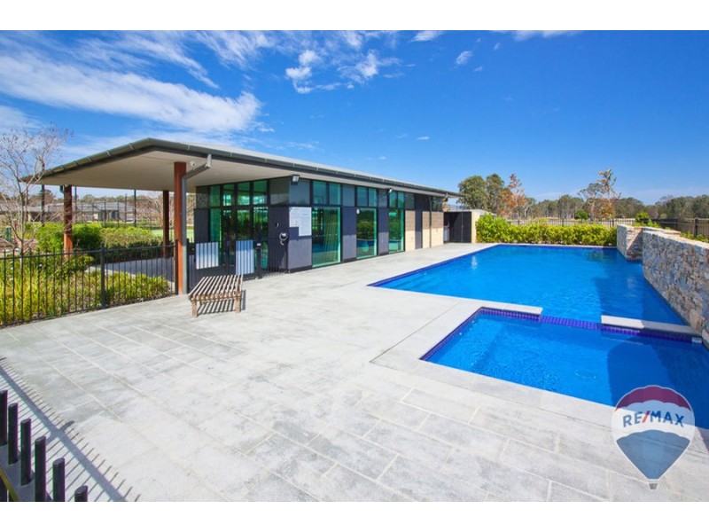 3 CRYSTAL DOWNS CLOSE, Luddenham NSW 2745