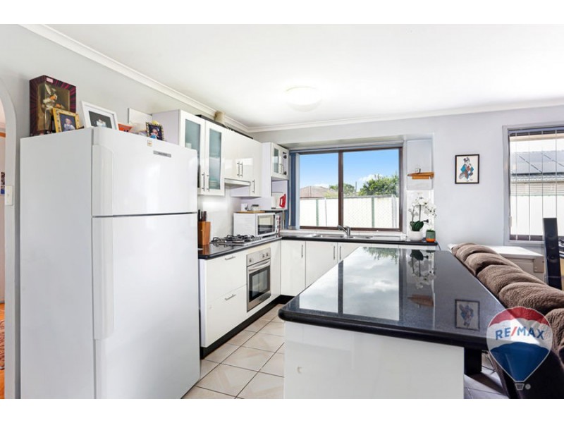 10 & 10A CARNATION AVENUE, Claremont Meadows NSW 2747