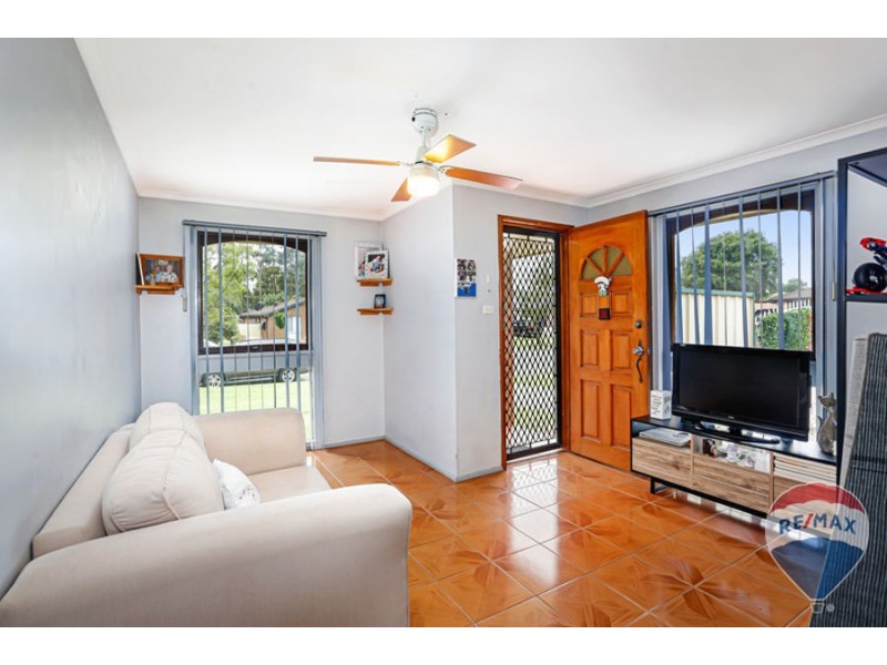 10 & 10A CARNATION AVENUE, Claremont Meadows NSW 2747