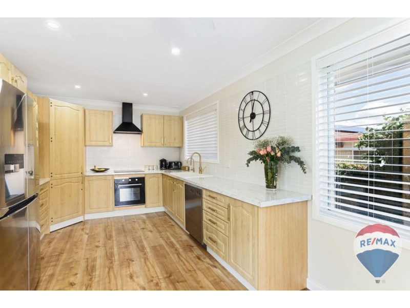 17 HILTON ROAD, Cambridge Gardens NSW 2747