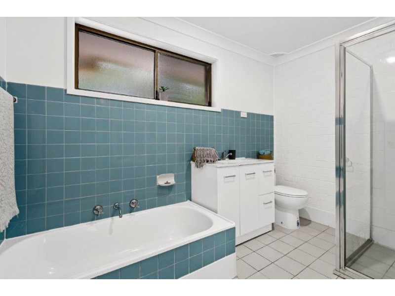 11/11 Cochrane Road, Thirroul NSW 2515