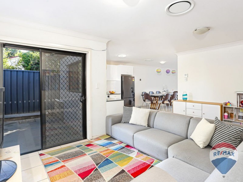 2/90 CAMBRIDGE STREET, Cambridge Park NSW 2747
