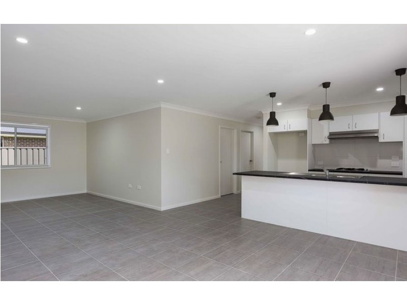 13 & 13A Loongana Crescent, Blue Haven NSW 2262