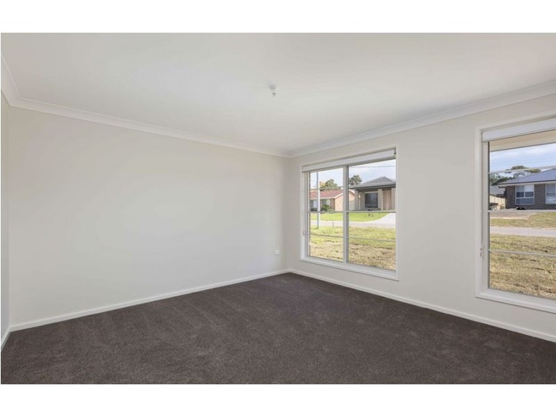 13 & 13A Loongana Crescent, Blue Haven NSW 2262