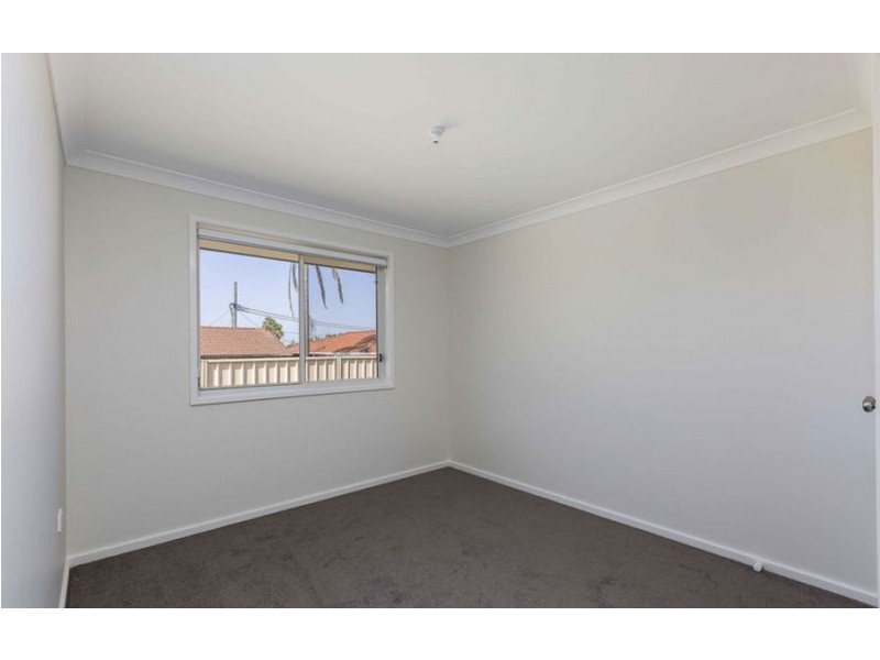 13 & 13A Loongana Crescent, Blue Haven NSW 2262