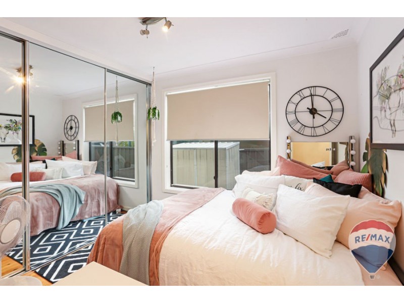 8 WINDERMERE AVENUE, Cambridge Park NSW 2747