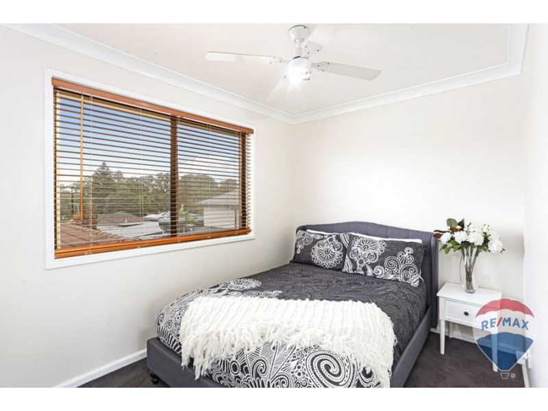 27 WINDERMERE AVENUE, Cambridge Park NSW 2747