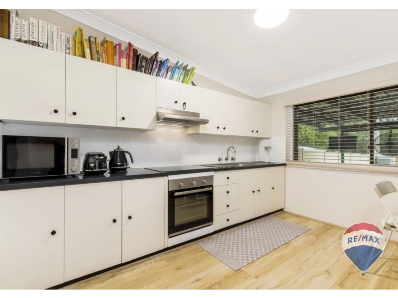 27 WINDERMERE AVENUE, Cambridge Park NSW 2747