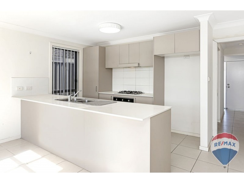 8 ST CHARBEL BOULEVARD, Werrington NSW 2747