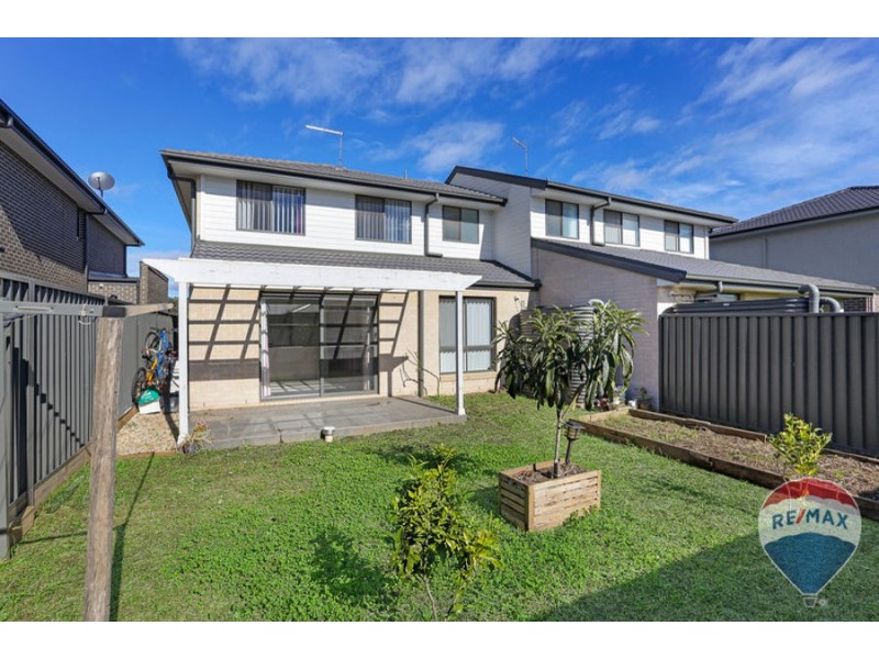 8 ST CHARBEL BOULEVARD, Werrington NSW 2747