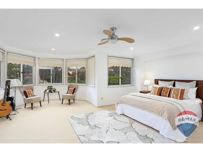 8 FREESIA PLACE, Glenmore Park NSW 2745