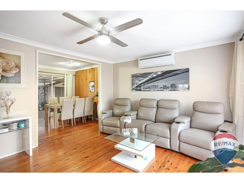 21 DEBORAH CRESCENT, Cambridge Park NSW 2747