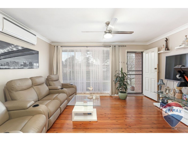 21 DEBORAH CRESCENT, Cambridge Park NSW 2747