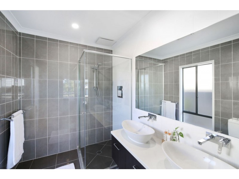 32 FAIRWATER DRIVE, Gwandalan NSW 2259