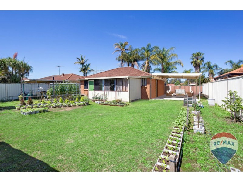 21 MISTLETOE AVENUE, Claremont Meadows NSW 2747