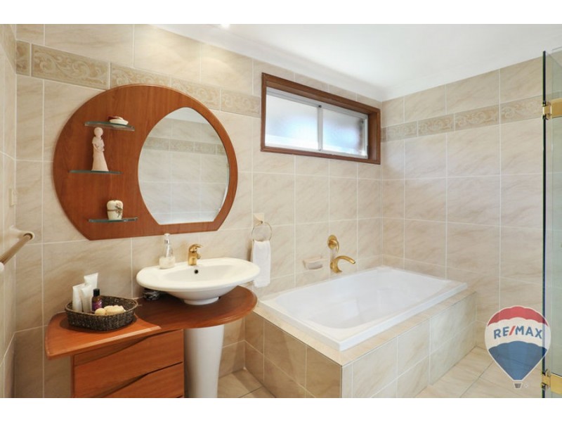 48 CURRAWONG CRESCENT, Leonay NSW 2750