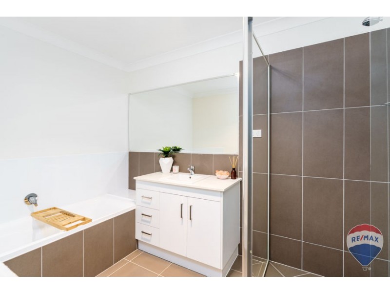 26 & 26A Mahogany Crescent, Thornton NSW 2322