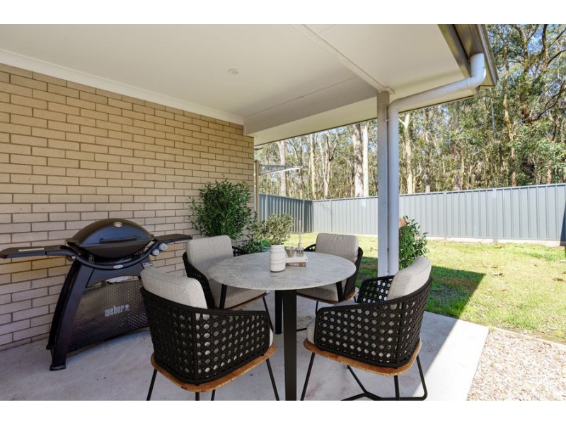 26 & 26A Mahogany Crescent, Thornton NSW 2322