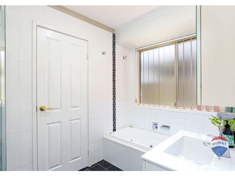 8 GEEWAN PLACE, Claremont Meadows NSW 2747