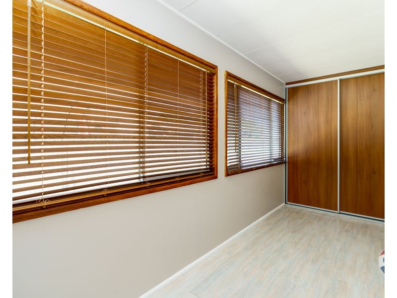 95 Cams Boulevard, Summerland Point NSW 2259