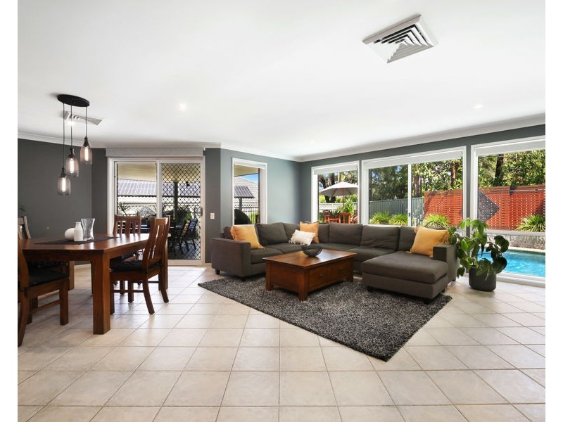 8 Mistral Close, Gwandalan NSW 2259