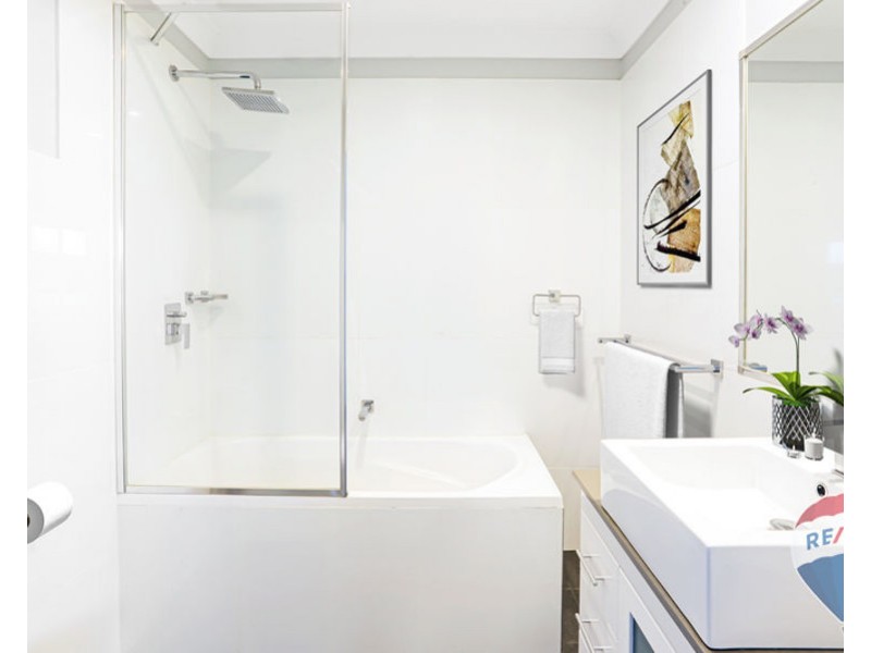 28/73 Sovereign Circuit, Glenfield NSW 2167