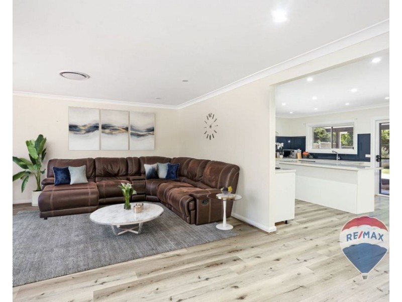 8 EPPING CLOSE, Cambridge Park NSW 2747