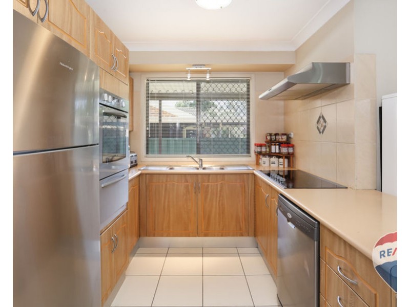 12 WERONA AVENUE, Claremont Meadows NSW 2747