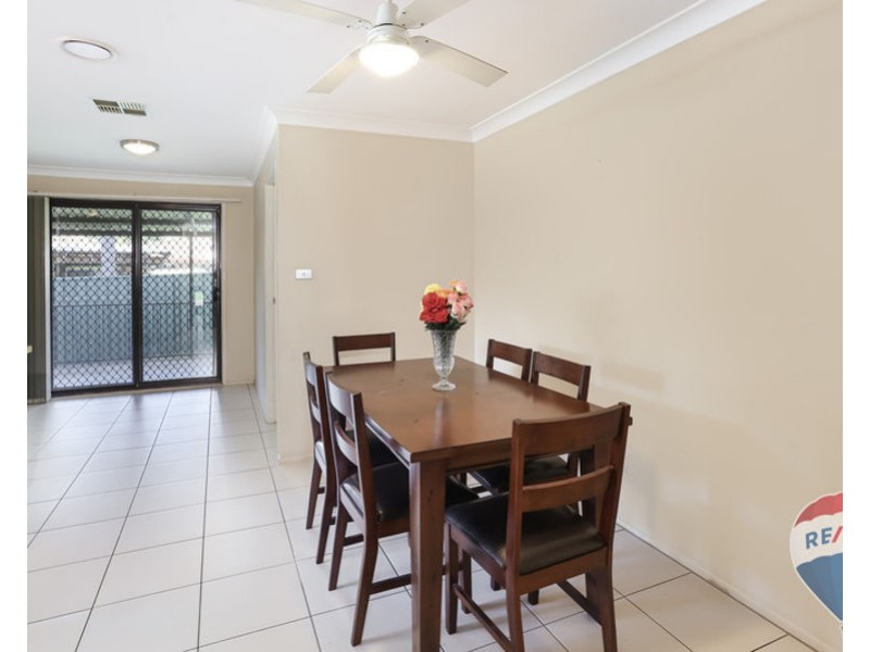 12 WERONA AVENUE, Claremont Meadows NSW 2747