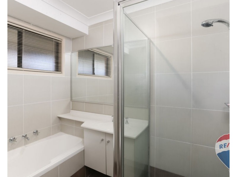 12 WERONA AVENUE, Claremont Meadows NSW 2747