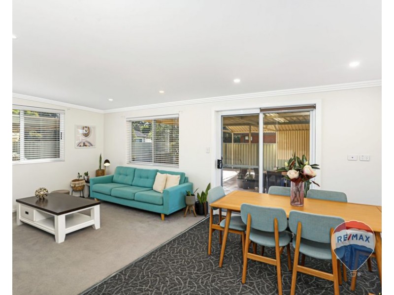 15 WINDERMERE AVENUE, Cambridge Park NSW 2747