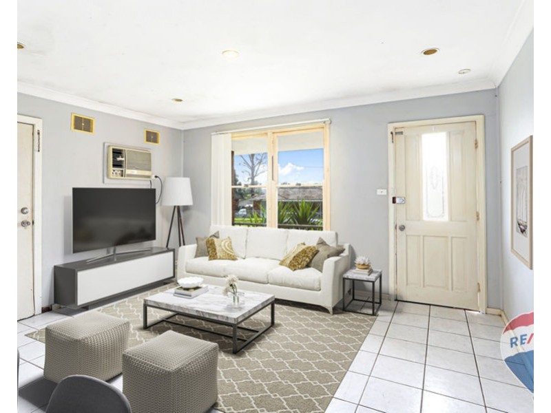 10 and 10A WAITAKI STREET, Lethbridge Park NSW 2770