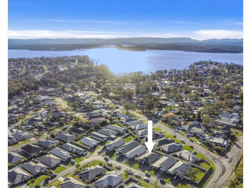 33 REGATTA WAY, Summerland Point NSW 2259