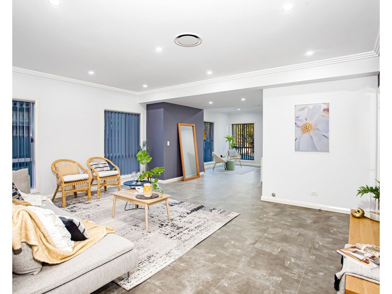 17 GUILDFORD ROAD, Cambridge Park NSW 2747