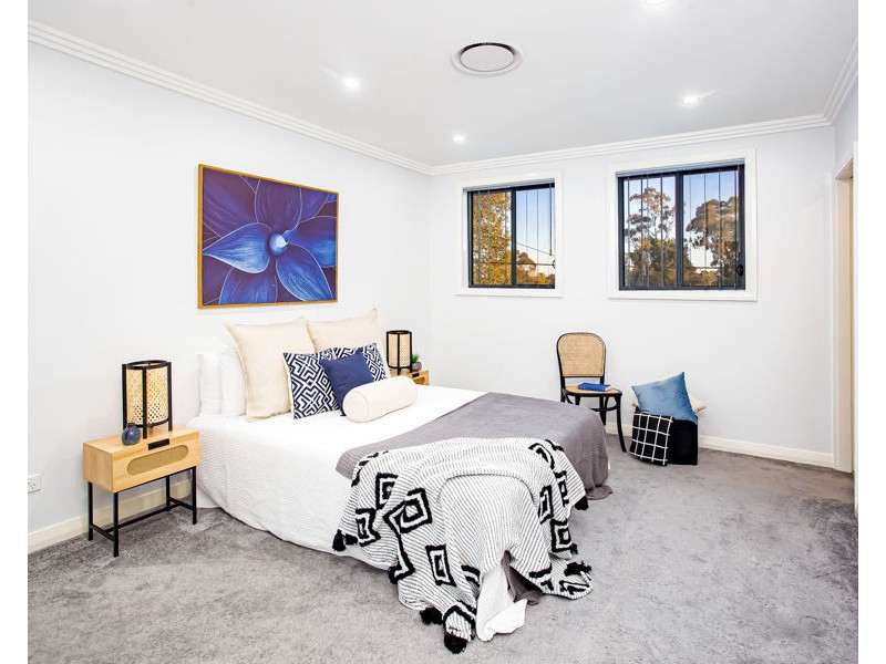 17 GUILDFORD ROAD, Cambridge Park NSW 2747