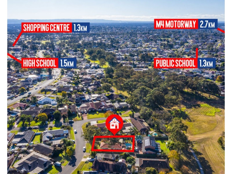 4 LIBERATOR WAY, St Clair NSW 2759