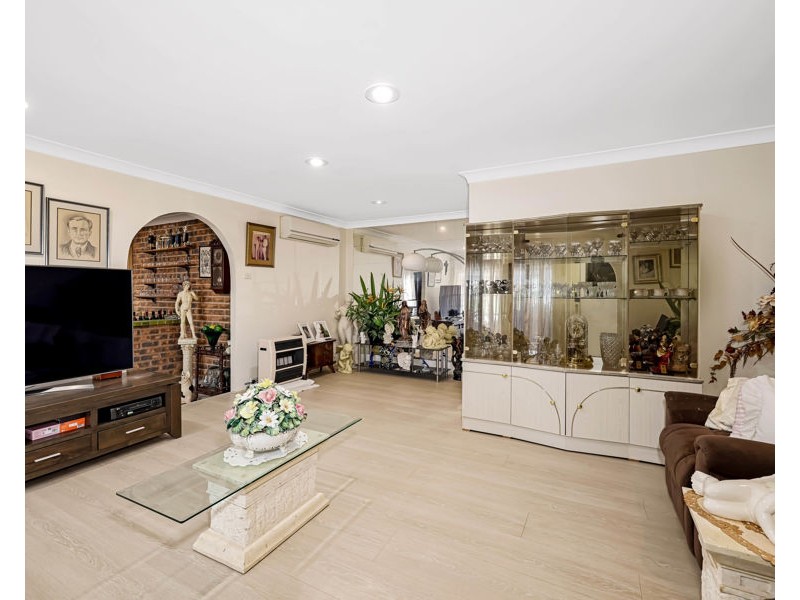 40 RIVENDELL CRESCENT, Werrington Downs NSW 2747