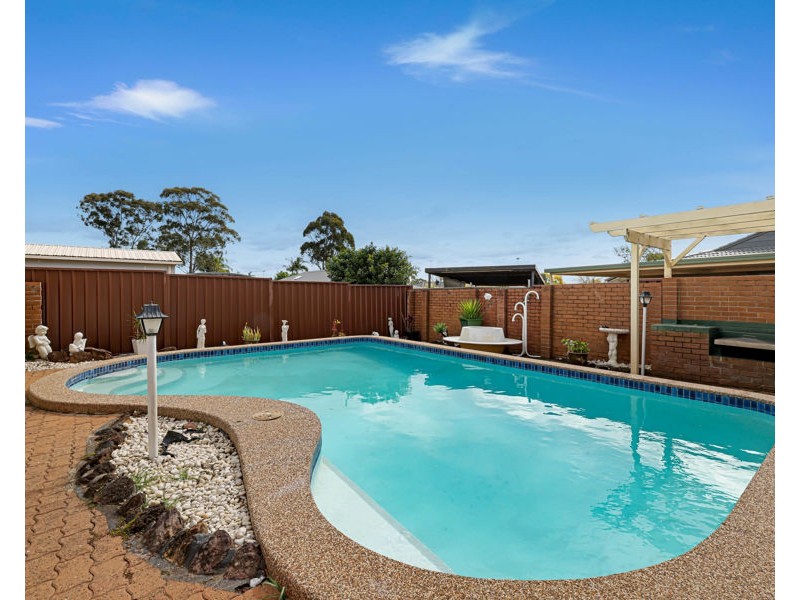 40 RIVENDELL CRESCENT, Werrington Downs NSW 2747